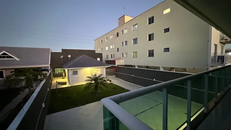 Imagem CASA com 3 dormitórios à venda com 576m² por R$ 1.630.000,00 no bairro Vargem Grande - PINHAIS / PR