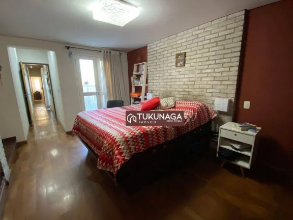 Imagem Casa com 3 dormitórios à venda, 400 m² por R$ 3.000.000 Portal dos Gramados Guarulhos