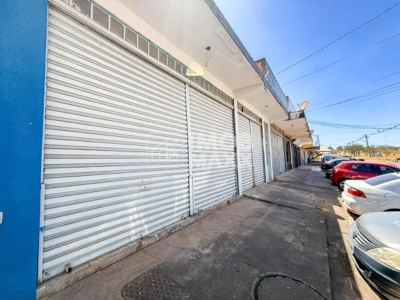 Imagem Loja/Salão à venda no Setor Econômico de Sobradinho, 200m², 1 dormitório, 1 banheiro. Confira!