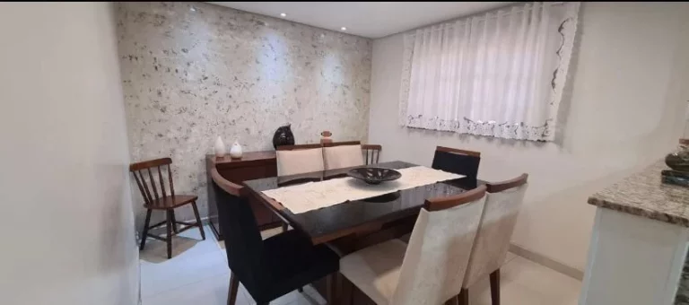 Imagem Sobrado com 4 dormitórios à venda, 320 m² por R$ 720.000 - Vila Cecília - Mogi das Cruzes/SP