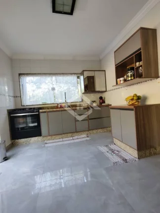 Imagem Casa 2 Suítes, escritório, área gourmet e Piscina. Campo Grande
