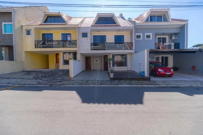 Sobrado a Venda em condominio fechado - Residencial Green Field