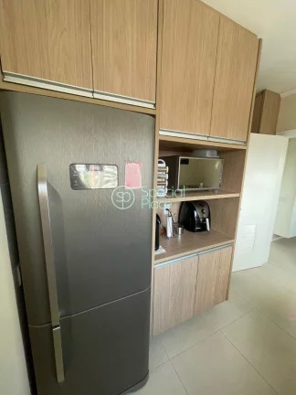 Imagem Apartamento com bastante luz natural, uma planta ampla, 1 km do Shopping Ibirapuera, Colégio Móbil...