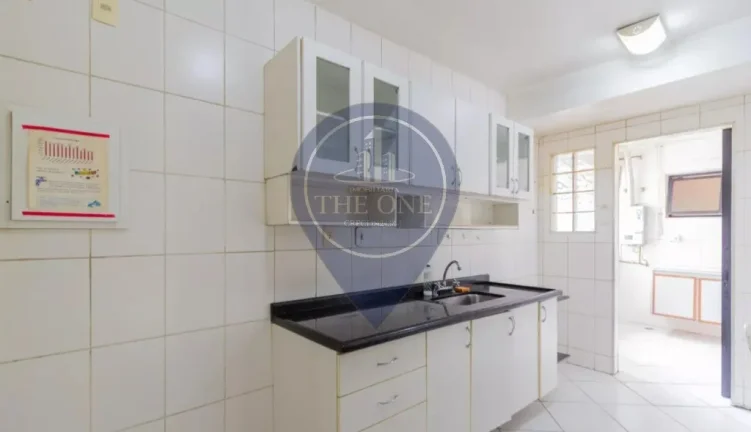 Imagem Apartamento para locação em Cerqueira César, São Paulo-SP: 3 quartos, 1 suíte, 2 vagas, 130m² de área!