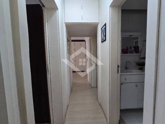 Imagem Apartamento- 3 quartos- Varanda- Vista livre- Tanque