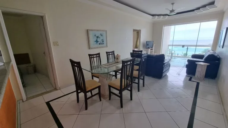 Imagem ÓTIMO APTO FRENTE TOTAL AO MAR NA PRAIA DE PITANGUEIRAS, 3 SUÍTES, 1 VAGA DE GARAGEM.