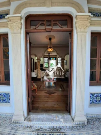 Imagem Sobrado com 4 dormitórios à venda, 280 m² por R$ 1.915.000 - Pompéia - Santos/SP