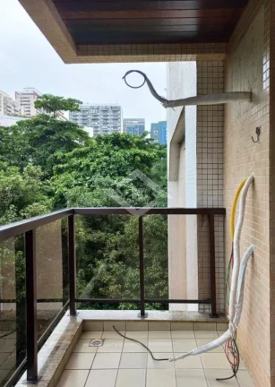 Imagem Apartamento de 2 Quartos para Venda na Barra da Tijuca com 95 m²