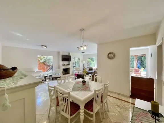 Imagem Cond São Paulo II - Linda c/ 4 suítes, lareira, gourmet e piscina!