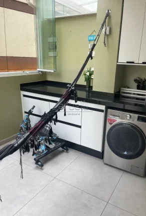 Imagem Apartamento com 70M², 2 dormitórios, sala, cozinha, área de serviços, varanda e 1 vaga de garage...