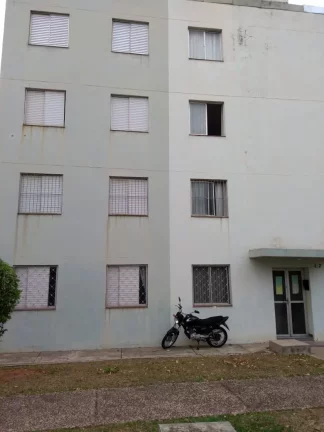 Imagem Oportunidade! Apartamento de 47m², sendo 02 dormitórios, sala, banheiro social com gabinete, cozin...