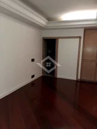 Imagem Apartamento de 4 Quartos para Venda em Copacabana com 355 m²