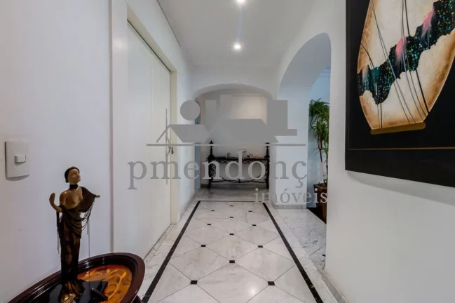 Imagem Apartamento Alto Padrão reformado em Higienópolis, com 4 suítes e 4 vagas pronto para morar!