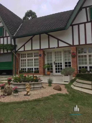 Imagem Alphaville 8 Casa de 380m² com 4 Dorms sendo 1 Suíte e 4 Vagas de Garagem