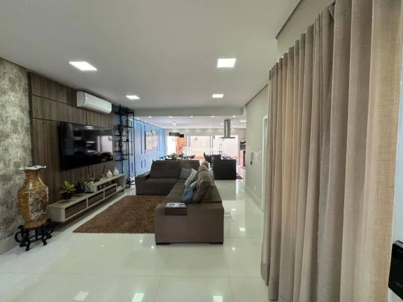 Imagem Sobrado em Condomínio com 3 quartos à Venda - Piracicaba