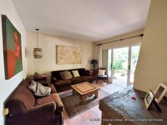 Imagem Linda casa estilo Granja Viana - Térrea e muito verde