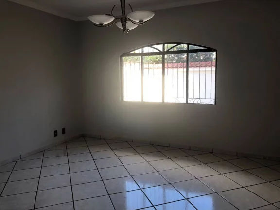 Imagem Sobrado com 3 dormitórios para alugar por R$ 5.105/mês - Parque Marajoara - Santo André/SP