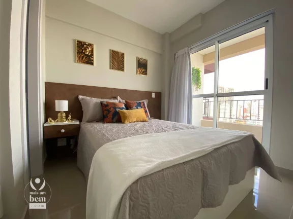 Imagem Apartamento mobiliado com 1 suíte com sacada à venda por R$ 365.000 - Centro - Curitiba/PR