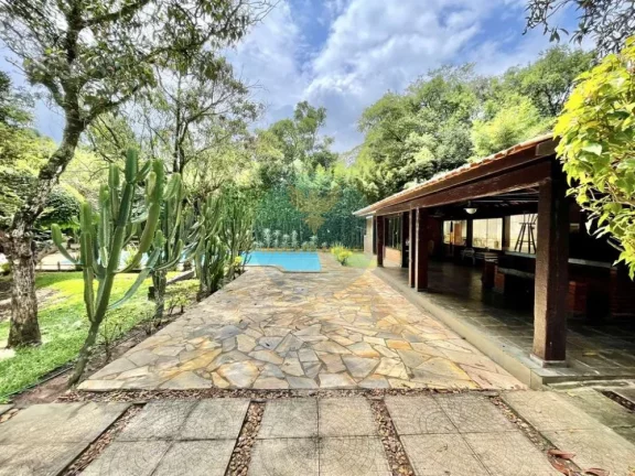 Imagem Casa em Condomínio a Venda no bairro Granja Viana - Carapicuíba, SP