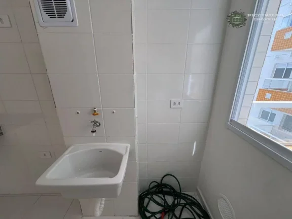 Imagem Apartamento com 2 dormitórios à venda, 60 m² por R$ 438.000,00 - Boqueirão - Praia Grande/SP