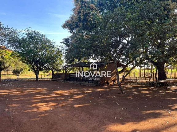 Imagem Chácara com 2 dormitórios à venda, 1 m² por R$ 1.000.000,00 - Zona Rural - Itumbiara/GO