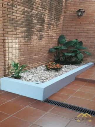 Imagem Casa à Venda com 241m² por R$ 990.000,00 - Vila Vianelo - Jundiaí/SP