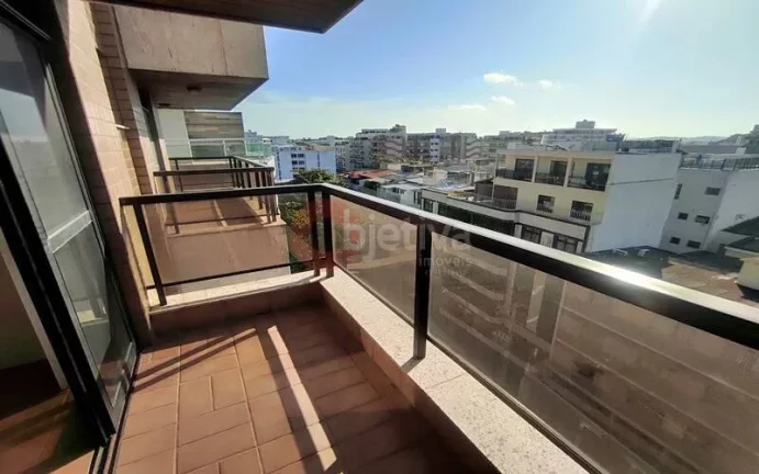 Imagem Cobertura com 2 dormitórios a venda no Centro em Cabo Frio/RJ