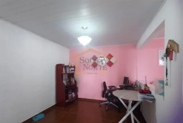 Imagem Casa térrea, 2 dormitórios, sala, cozinha, banheiro, 1 vaga de garagem. 90m².

Localizado a 800 m...