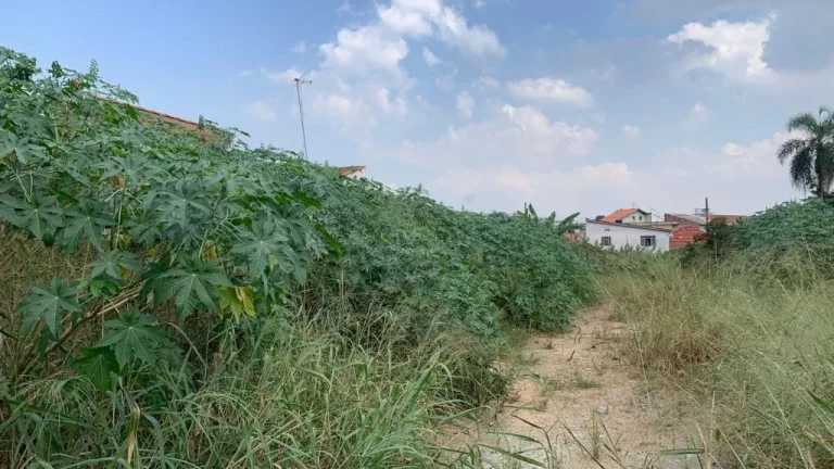 Imagem Terreno à venda, 625 m² por R$ 850.000,00 - Centro - Poá/SP