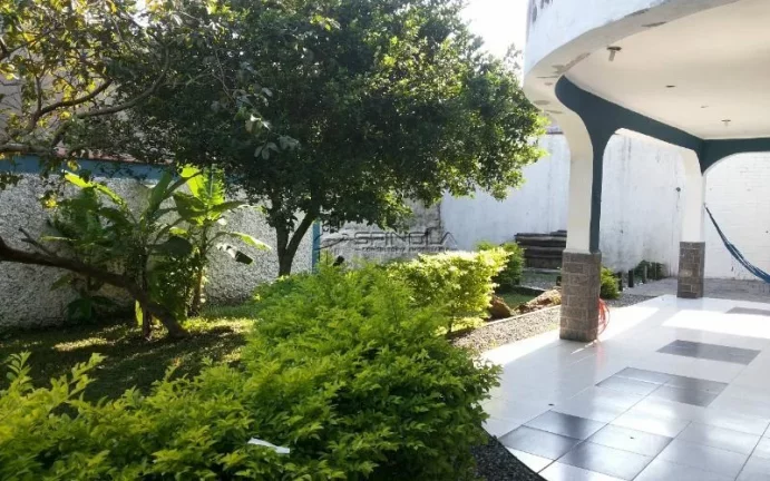 Imagem Sobrado com 4 dormitórios à venda, 710 m² por R$ 1.500.000,00 - Solemar - Praia Grande/SP