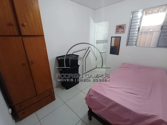Imagem Espaçosa Casa Geminada 3 Quartos na Vila Caicara - Praia Grande