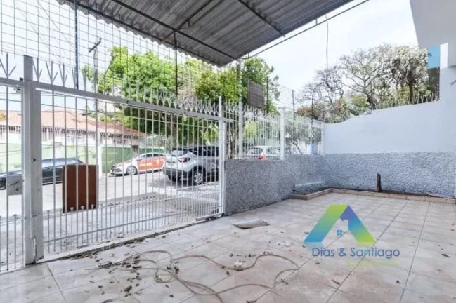 Imagem Sobrado a venda com 03 quartos 03 vagas - Proximo ao metro