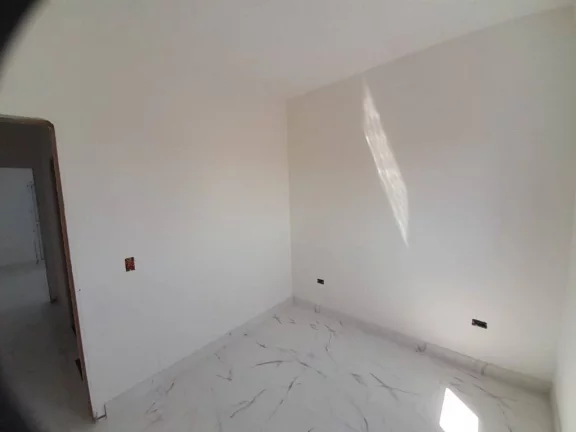 Imagem Casa com 2 dormitórios à venda, 75 m² por R$ 420.000 - Maracanã - Praia Grande/SP