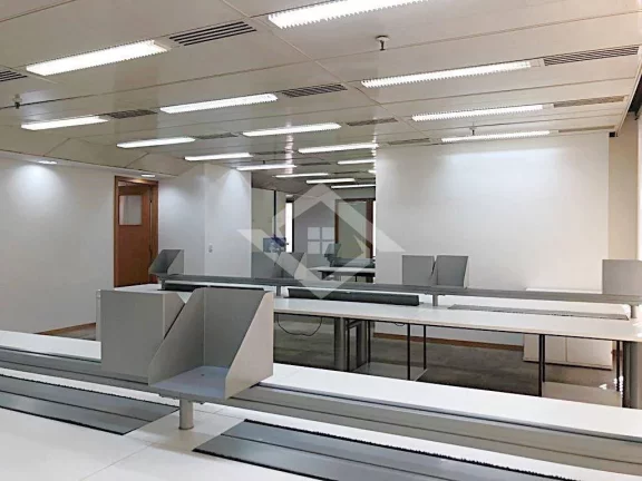 Imagem Centro Aluga-se Andar Exclusivo Mobiliado 242m2