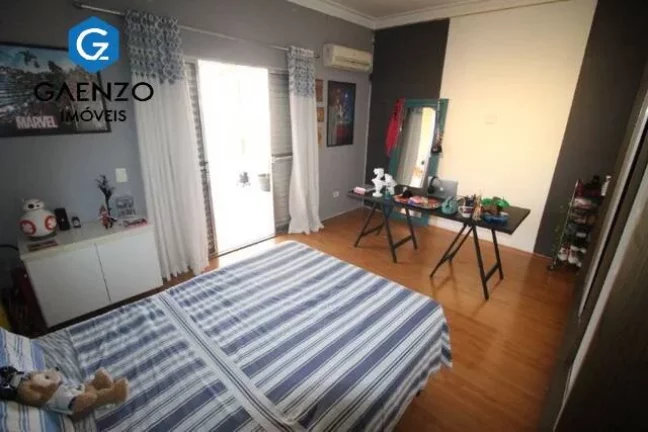 Imagem Sobrado à Venda na Vila Ayrosa Osasco