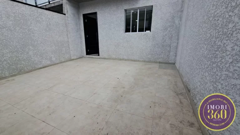 Imagem Sobrado com 2 Quartos (2 suites) e 2 banheiros à Venda, 107 m²