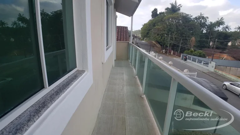 Imagem Sobrado Espaçoso no Petrópolis – Joinville/SC