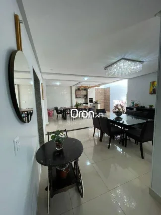 Imagem Sobrado com 4 dormitórios à venda, 230 m² por R$ 980.000,00 - Cidade Jardim - Goiânia/GO
