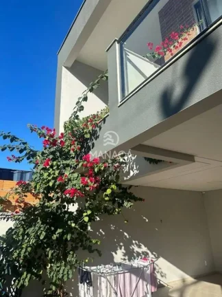 Imagem Excelente Geminado no Centro de Piçarras – 110m², Completo e Muito Bem Localizado!