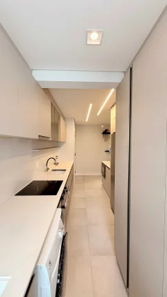 Imagem Apartamento 3 dormitórios sendo 1 suíte e vaga de garagem dupla - Kobrasol, São José/SC