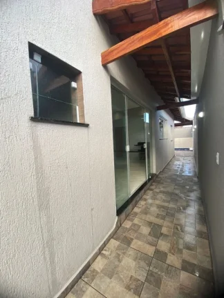 Imagem Casa para Venda em Itanhaém, Nossa Senhora do Sion, 2 dormitórios, 1 suíte, 2 banheiros, 2 vagas