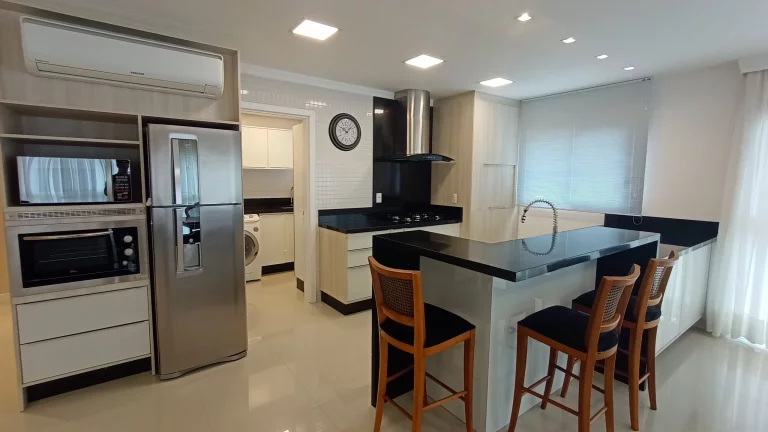 Imagem Apartamento à venda, com 3 quartos, 130m²