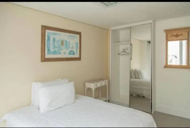 Imagem Casa temporada 6 suítes em Jurerê Internacional