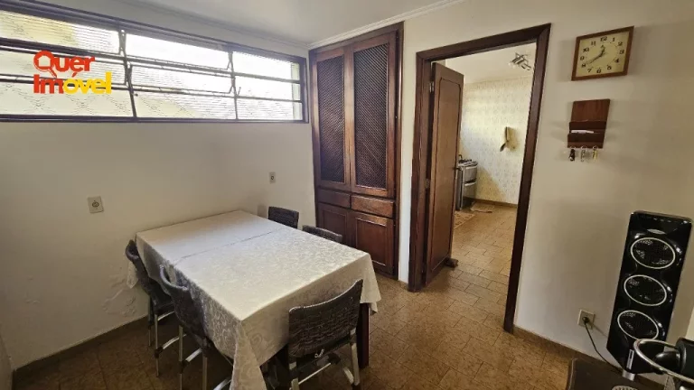 Imagem Imóvel Espetacular à Venda em Ribeirão Preto-SP, Jardim Sumaré: 3 Quartos, 1 Suíte, 3 Salas, 3 Banheiros, 5 Vagas, 295m² - Quer Imóvel.