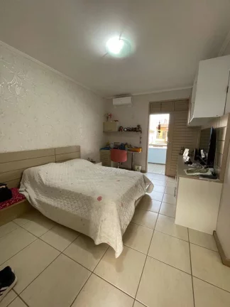 Imagem Casa Duplex no Salgado Filho: Espaço, Conforto e Luxo - Confira!