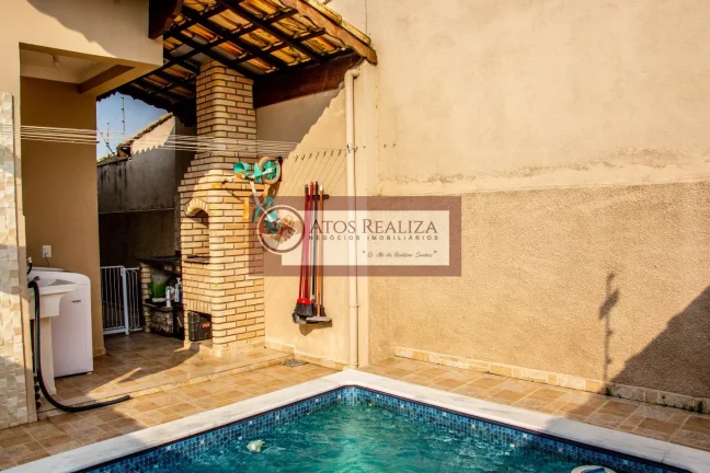 Imagem Casa à venda e locação em Jardim Grandesp - Itanhaém: 2 dormitórios, 1 suíte, 62m² por R$ 285.000,00