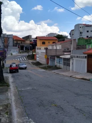 Imagem Alugo Galpão com 705mts² de area construida. Características