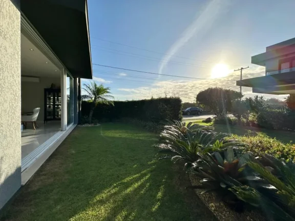 Imagem Casa 4 Dormitórios - Bairro Parque Antartica