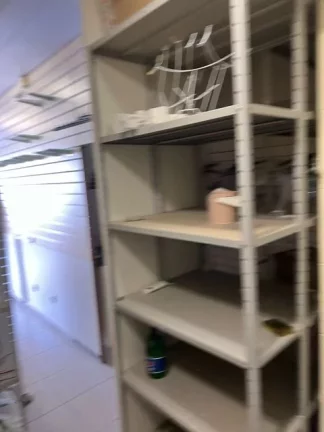 Imagem Loja Comercial em Macaé - RJ, Centro