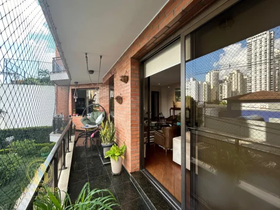 Imagem Apartamento à Venda, com 4 dormitórios e 3 vagas. Pacaembú.